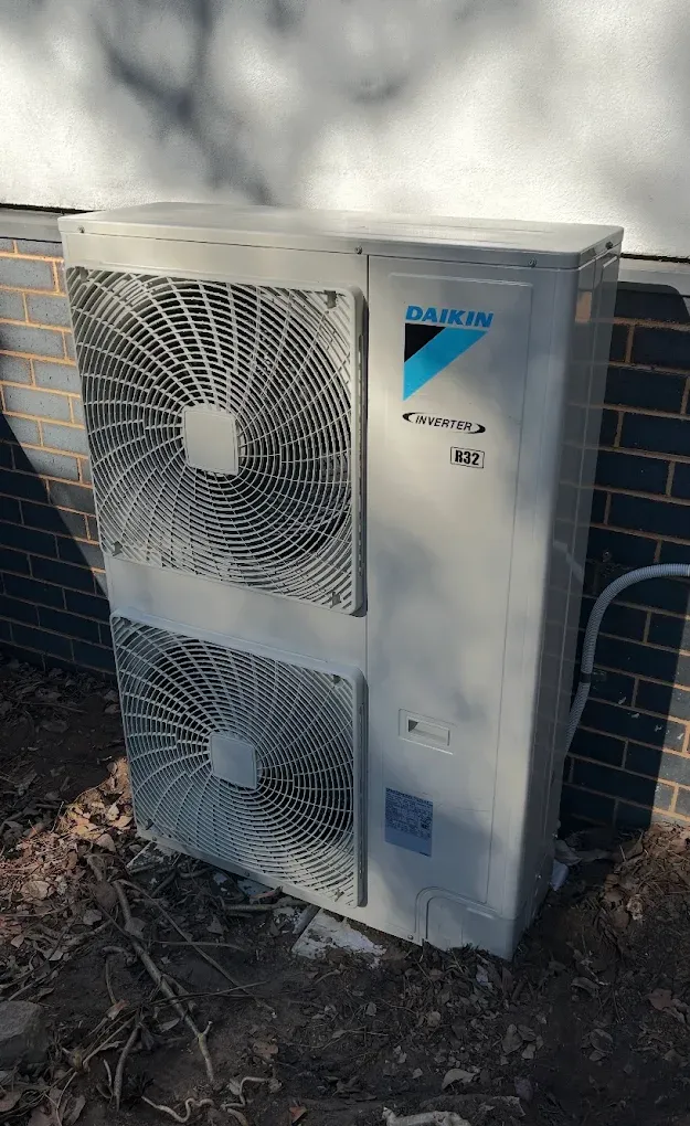 Daikin twin-fan multi-head outdoor condenser installation