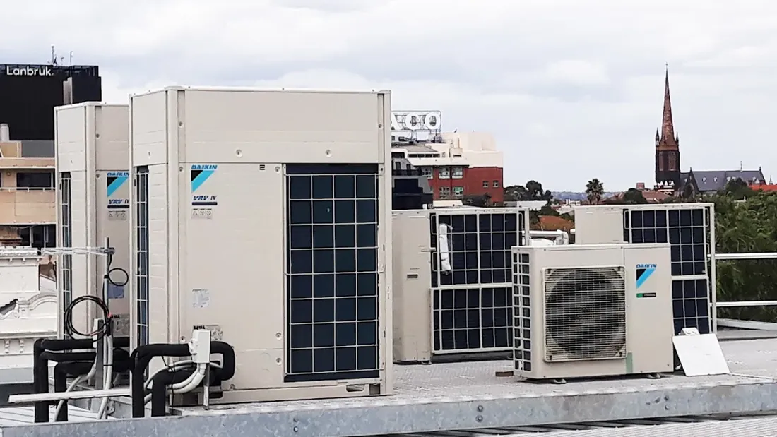 Daikin VRV rooftop ducted installation on a commercial building
